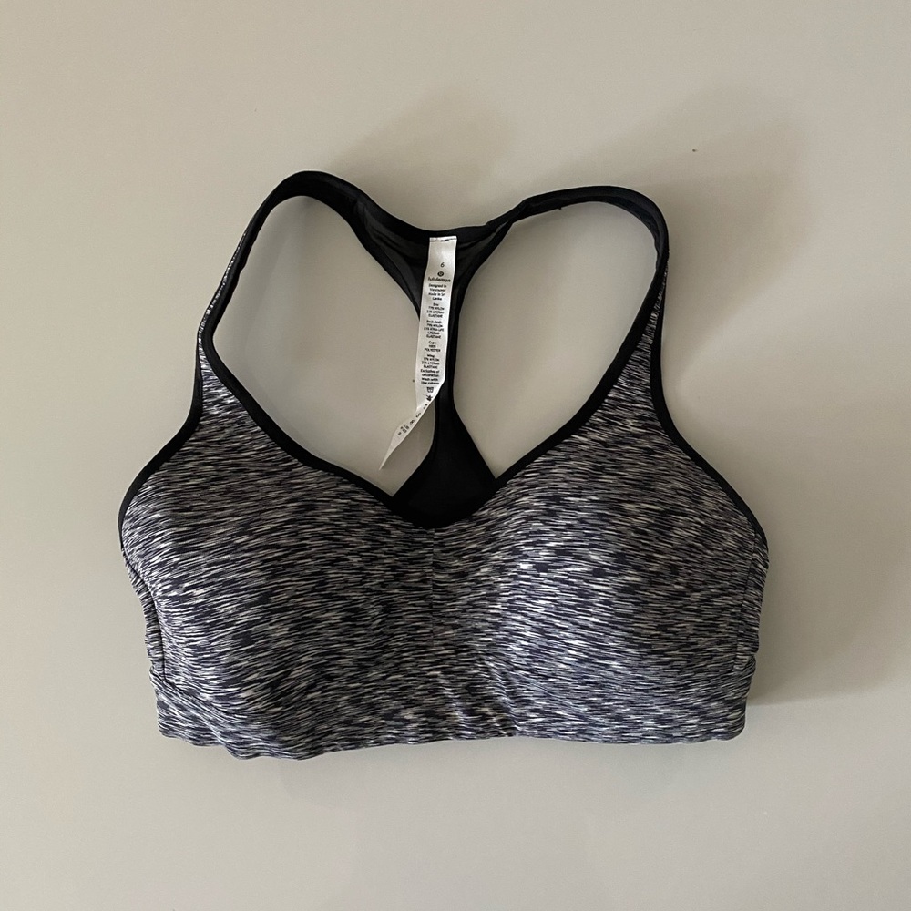 LULULEMON Sports Bra, Size 6 NWOT